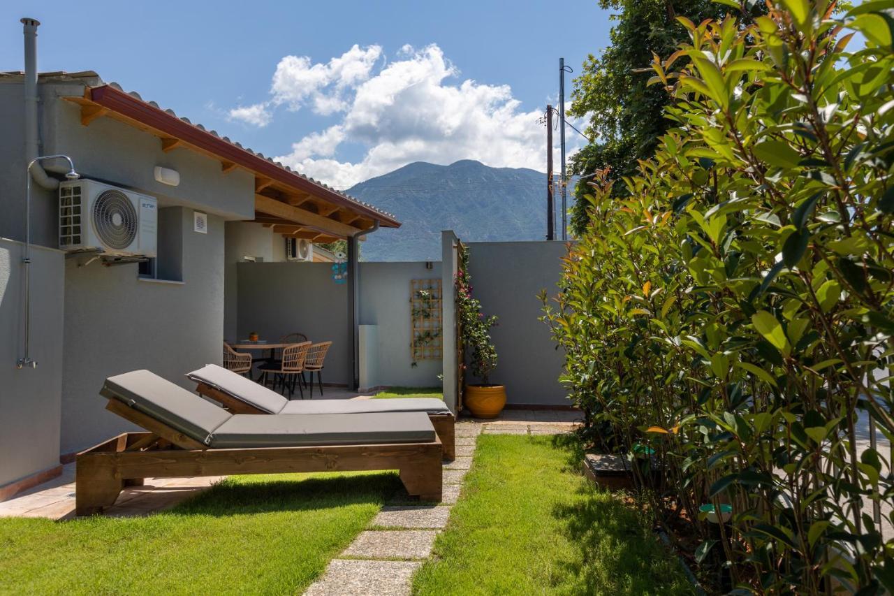 Villa Messinian Monte E Mare Kalamata Exterior foto
